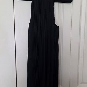 Elegant Black Sleeveless Dress